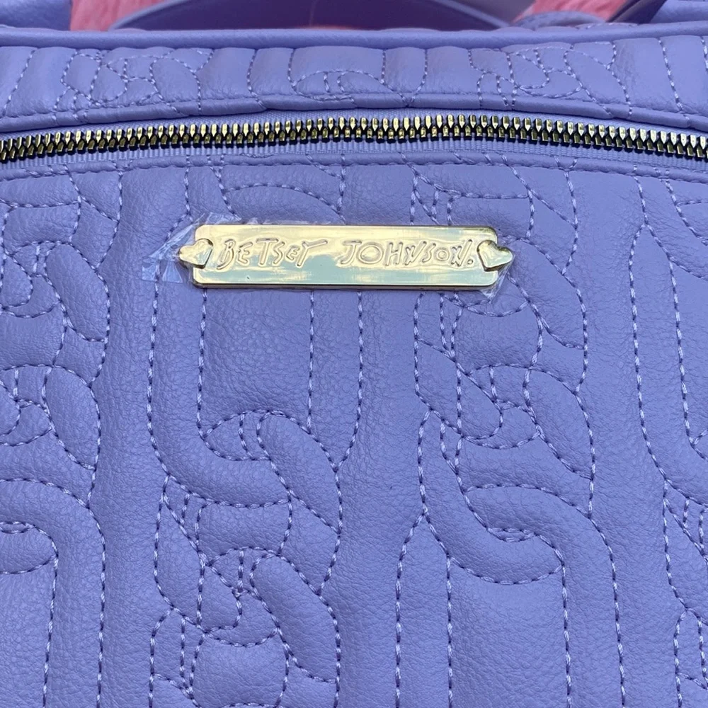 💜 Betsey Johnson Lavender Vanity Train Case